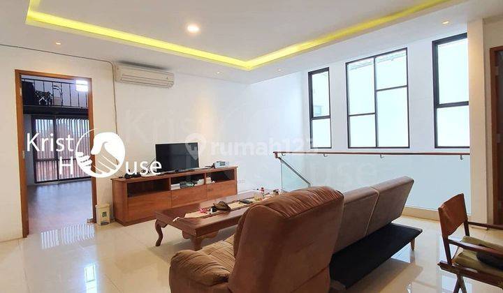 Rumah 3lantai di Cipete Dalam, LT 275m, LB 420m,ada swimming pool, fullfurnished, siap huni. 2