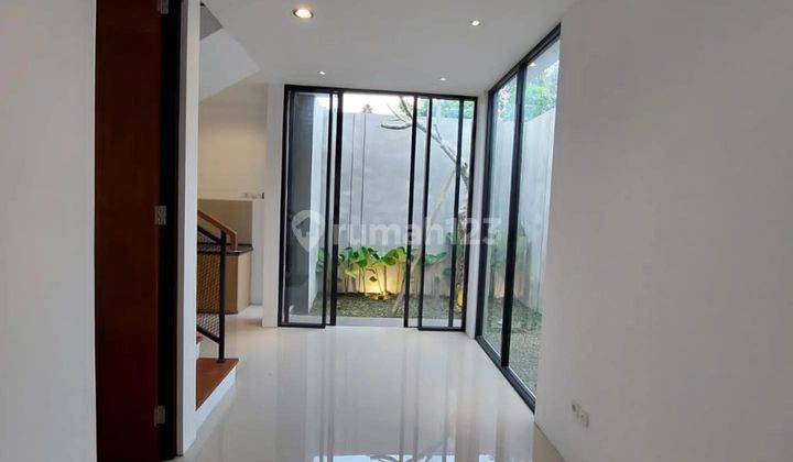 RUMAH BARU 2 LANTAI MINIMALIS MODERN DI PURWOMARTANI 2