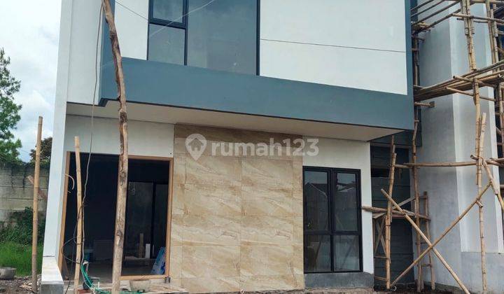 Rumah Baru Siap Huni Milenial Banget di Setraduta 7 Unit  1