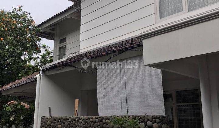 Rumah cluster strategis di kemang 1