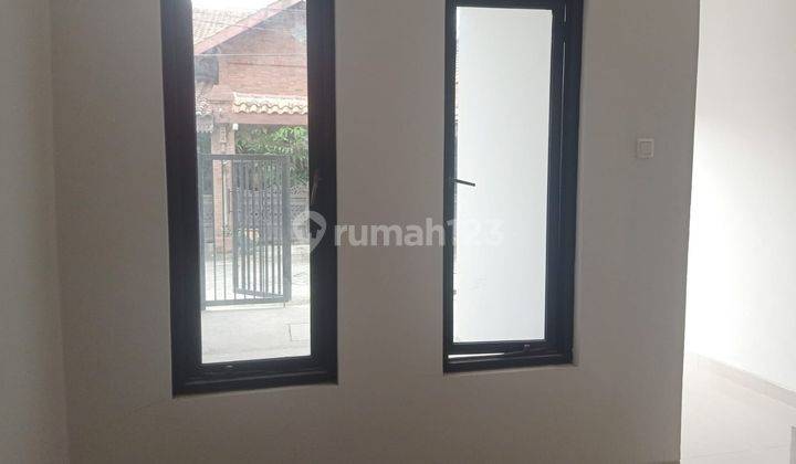 RUMAH BARU 2 LANTAI SIAP HUNI FREE ALL BIAYA 2