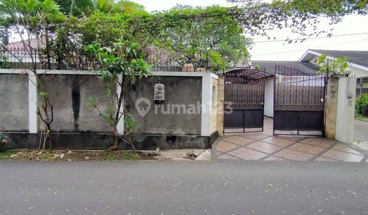 Disewakan Rumah Kemang Utara dengan Swimming Pool 2