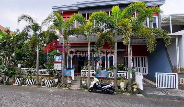 Rumah Kos-Kosan Posisi Pojokan, Ada 11 Kamar, Depan UMM, Jalan Lebar 1