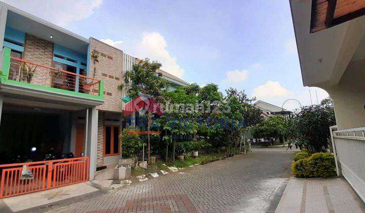 Rumah Kos-Kosan Posisi Pojokan, Ada 11 Kamar, Depan UMM, Jalan Lebar 2