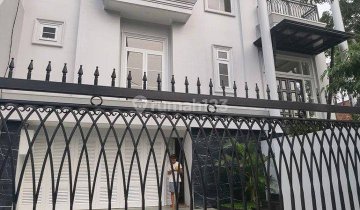  DIJUAL RUMAH KEBAYORAN BARU DI JL.BRAWIJAYA 4 , JAKARTA SELATAN  1