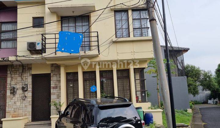 Rumah Townhouse 2 Lantai di Lippo Karawaci Dijual Cepat 1