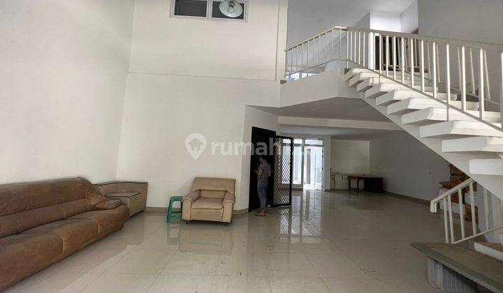 Rumah 2lantai usai renovasi 2