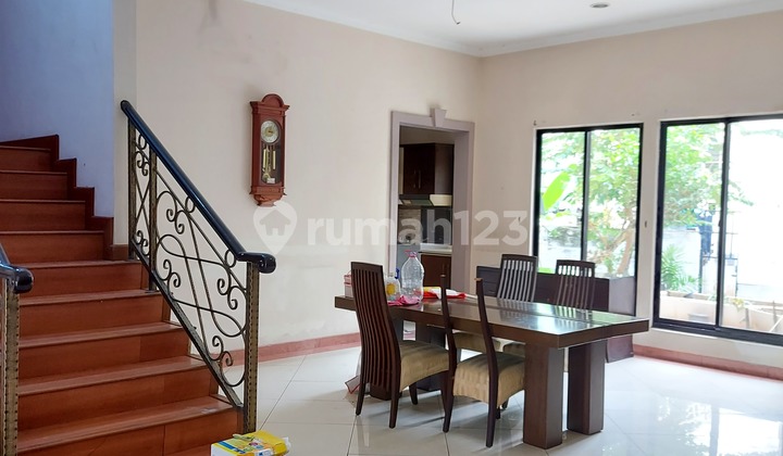 DIJUAL / DISEWAKAN Rumah Semi Furnished