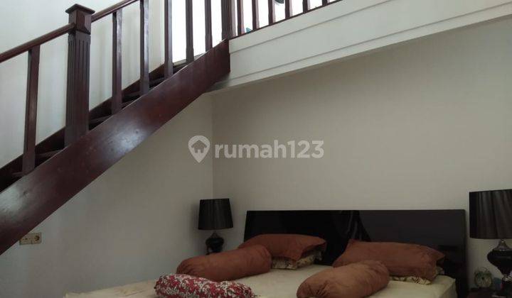 dijual rumah buat usaha di pucang anom 2