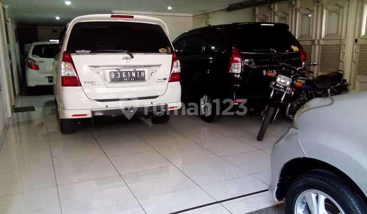 For sale luxury house in Daan Mogot Baru 2