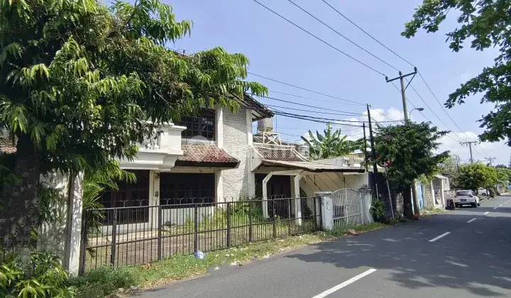 RUMAH DI PUSAT GATSU DENPASAR UTARA 2