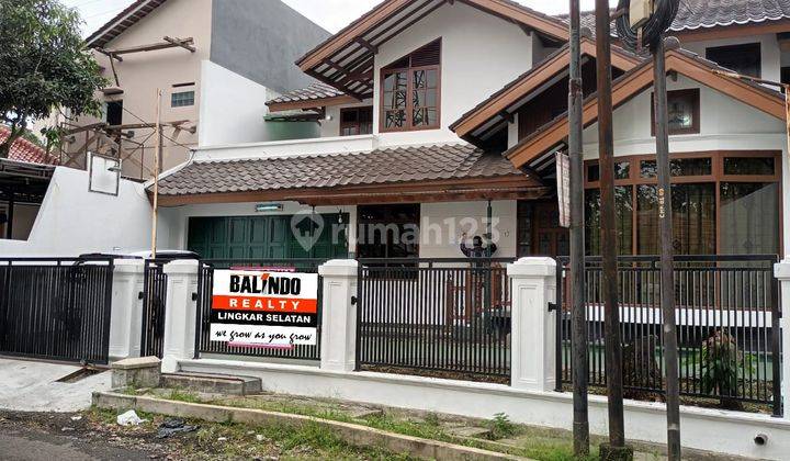 Rumah 2 Lantai Terawat, dkt ke Jalan Utama jl. Riau, Pusat Kota Bandung 1