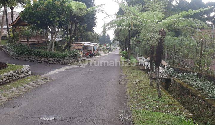 Rumah villa 300m2 Hadap Utara Tawangmangu 2