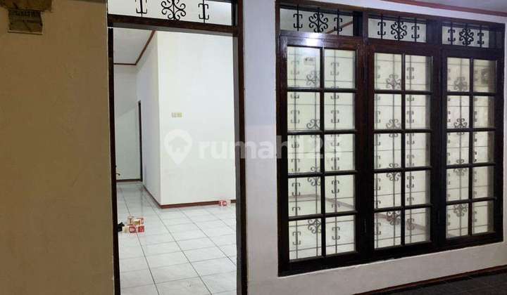 Rumah Siap Huni area Cideng, Bisa Akses Mobil, 500 meter ke Jln Tomang Raya, Surat HGB ya 2