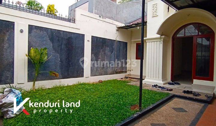 Rumah dengan tanah luas best akses di jagakarsa 2