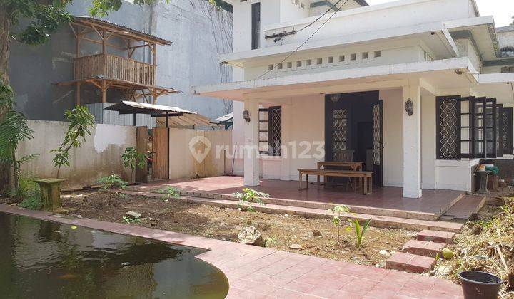 Rumah Sewa Menteng Lokasi Sangat Tenang Dan Nyaman , 2 Lantai Semi Furnished , Jakarta Pusat  2