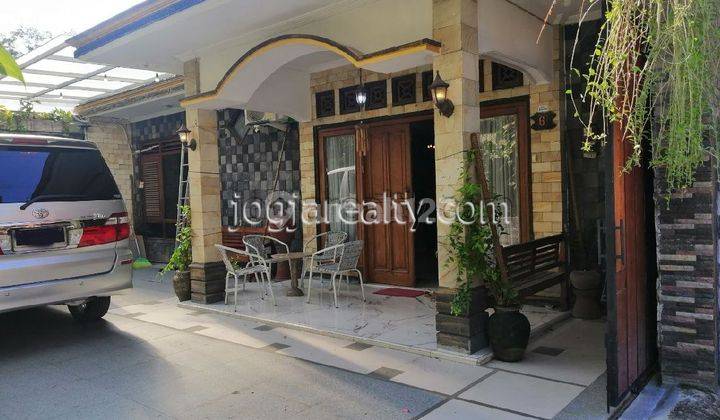 Rumah Cantik Cocok buat Guest House diTimur Lottemart dalam Ringroud Maguwoharjo Depok Sleman  1