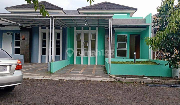 rumah bagus siap huni mainroad parakan muncang  2