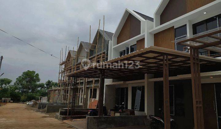 Rumah Murah 2 Lantai di Cibubur - Ciangsana DP 30 jutaan 1