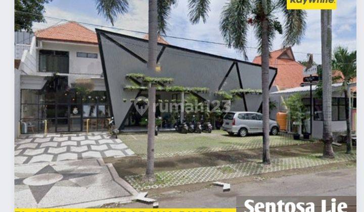 Murah Dijual Rumah Surabaya Pusat Kota Di Jl. Kapuas - Surabaya Pusat - Parkiran Luas +/- 12 Mobil - Strategis Dekat Raya Darmo 2