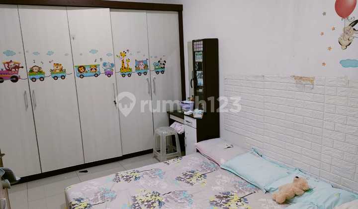 Dijual Rumah 1 1/2 Lantai di Cluster Terdepan, Harapan Indah, Bekasi 2