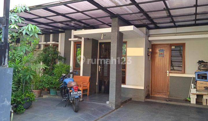 Rumah Asri Row Jalan Lebar Griyaloka Bsd 1