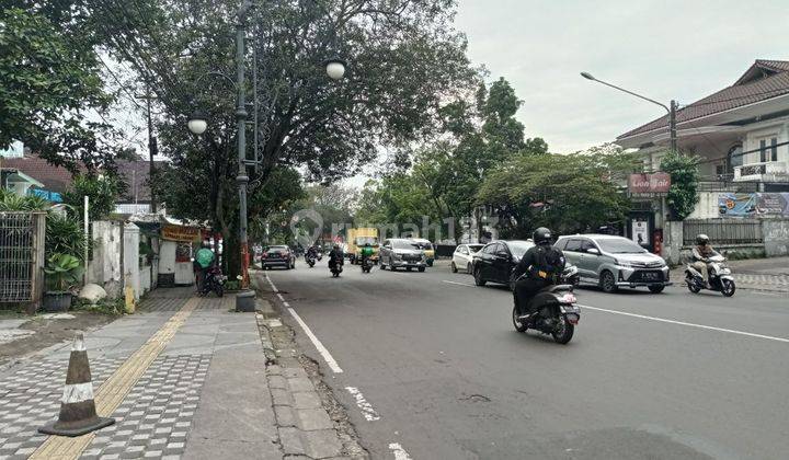 RUMAH HITUNG TANAH DI RIAU RE MARTADINATA BANDUNG 1