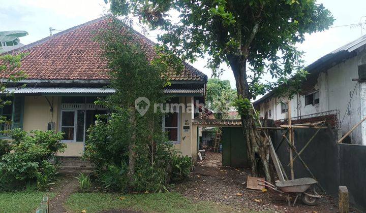 Rumah Vintage Di Tengah Tengah kota Purwokerto 2