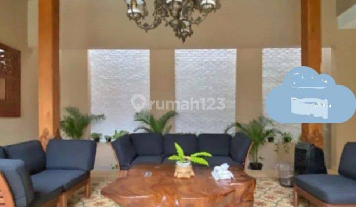 Di Jual Rumah Mewah - View Lapangan Golf  1