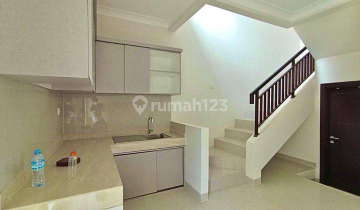 RUMAH SEMI FURNISHED PODOMORO PARK 2