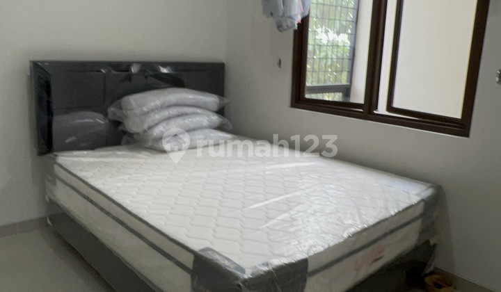 Rumah Minimalis 2lantai siap huni Vanyapark BSD 2