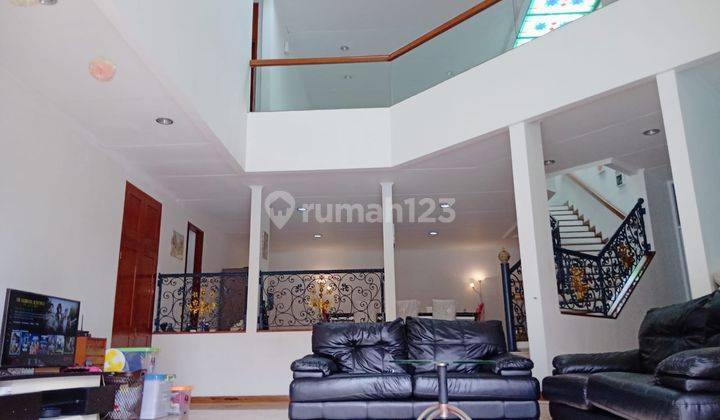  Dijual Rumah mewah di Jalan kavling polri Ragunan 1