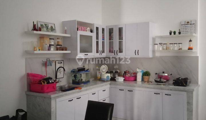 DIJUAL CEPAT !! Rumah Full Furnish Bagus Rapih di Pondok Gading Utama , Bisa Nego 1