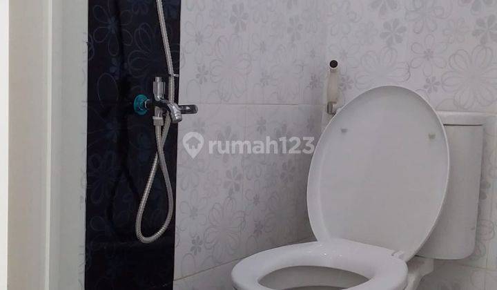 rumah hitam putih top di padurenan klapa 2 arcade bekasi 2