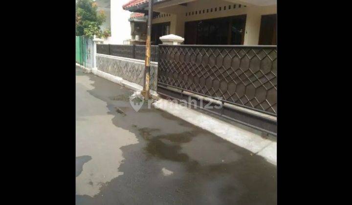 Rumah Pusat Kota 7 Kamar Siap Huni 2