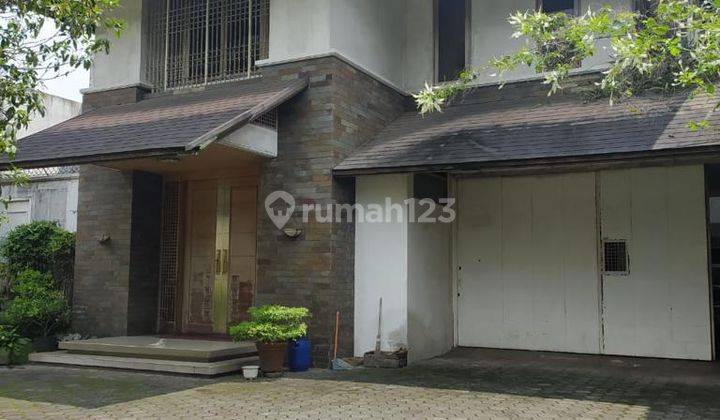 Rumah di Mainroad Setiabudi Bandung  2