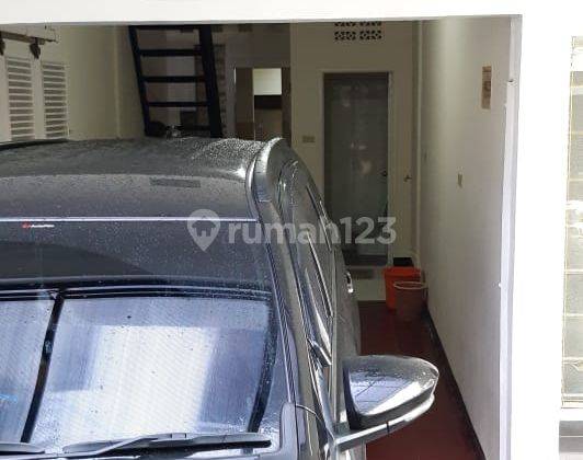 Rumah cantik siap huni lingkungan asri  2