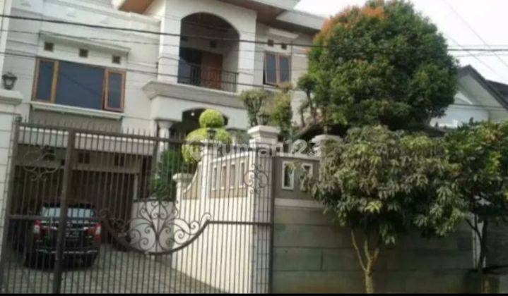 Di jual rumah bangunan eklusif cantik dan menarik lokasi komplek pondok hijau Gegerkalong  1