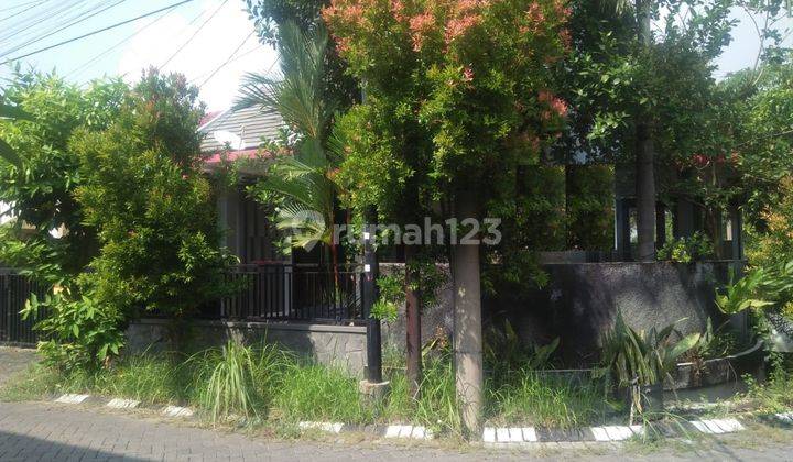 Dijual Cepat Rumah Hook Lokasi Di Babatan Pratama, Surabaya 1