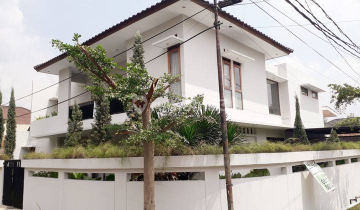 Rumah Hoek di Sukaluyu Bandung 2