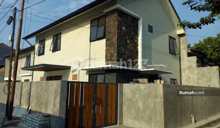 Rumah baru langsung huni kebayoran lama 2