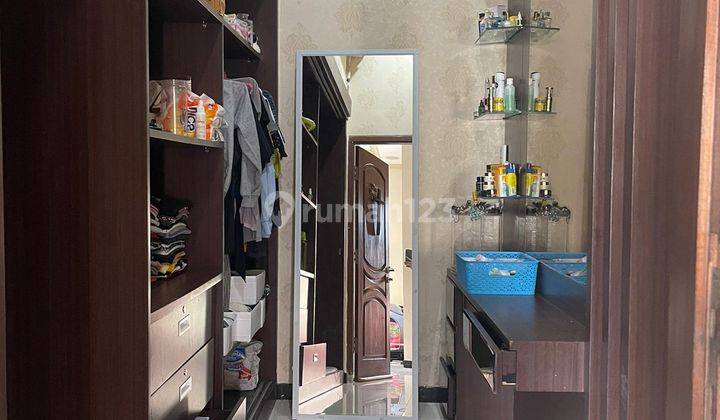 Rumah Siap Huni Strategis Perumahan Lebak Indah Town House Surabaya Timur  2