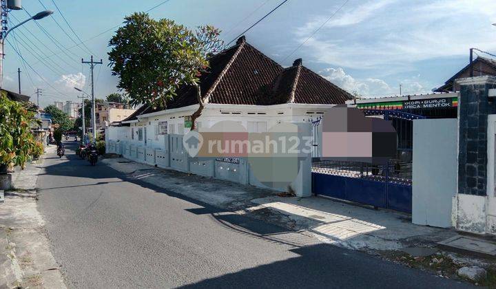 Rumah Resto Bagus Strategis 1