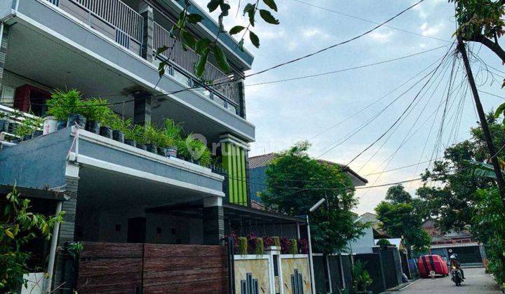 Di jual Rumah kost 3 lantai lokasi di pusat kota Bandung 1