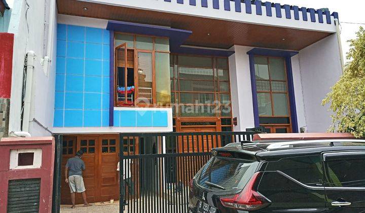 Rumah Rapih Terawat 2 lantai di Kramat Jaya, Jakarta Utara 1