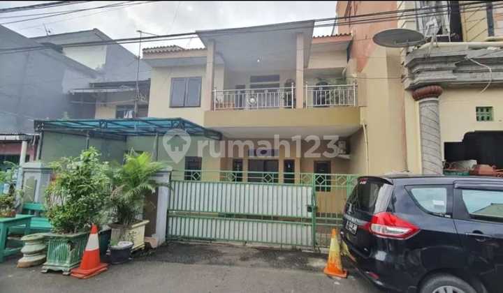 Nice House on Jl Moncokerto, Mampang, East Jakarta