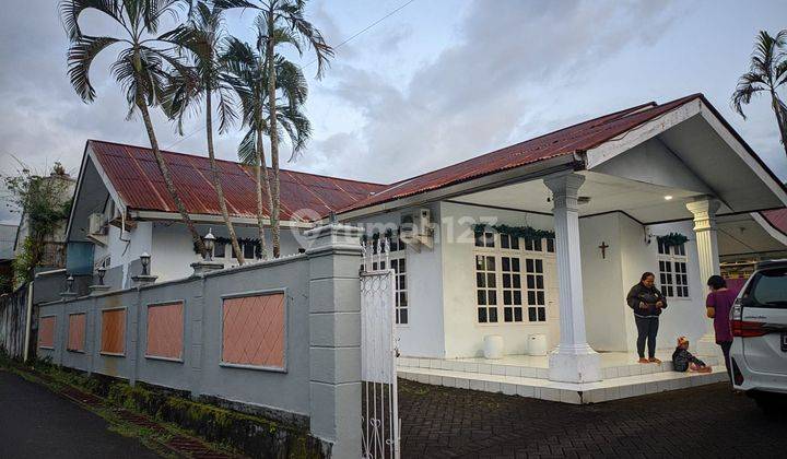 Rumah minimalis di Manado 1