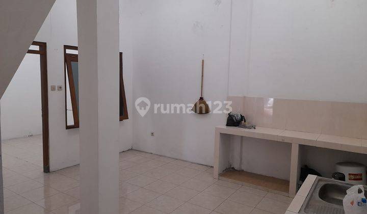 Rumah 2 Lantai dekat Kampus UPN  Condong Catur Sleman Yogyakarta 2