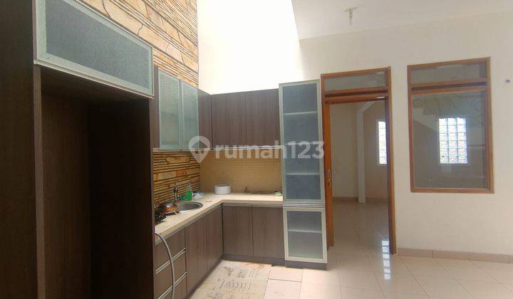 Rumah 3 lantai Setraduta Ciumbuleuit 1