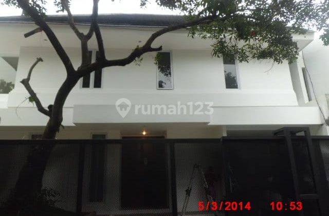 Rumah Nice Area Kemang Jakarta Selatan Lb 445 Lt 588 Kt 4 Km 4  2